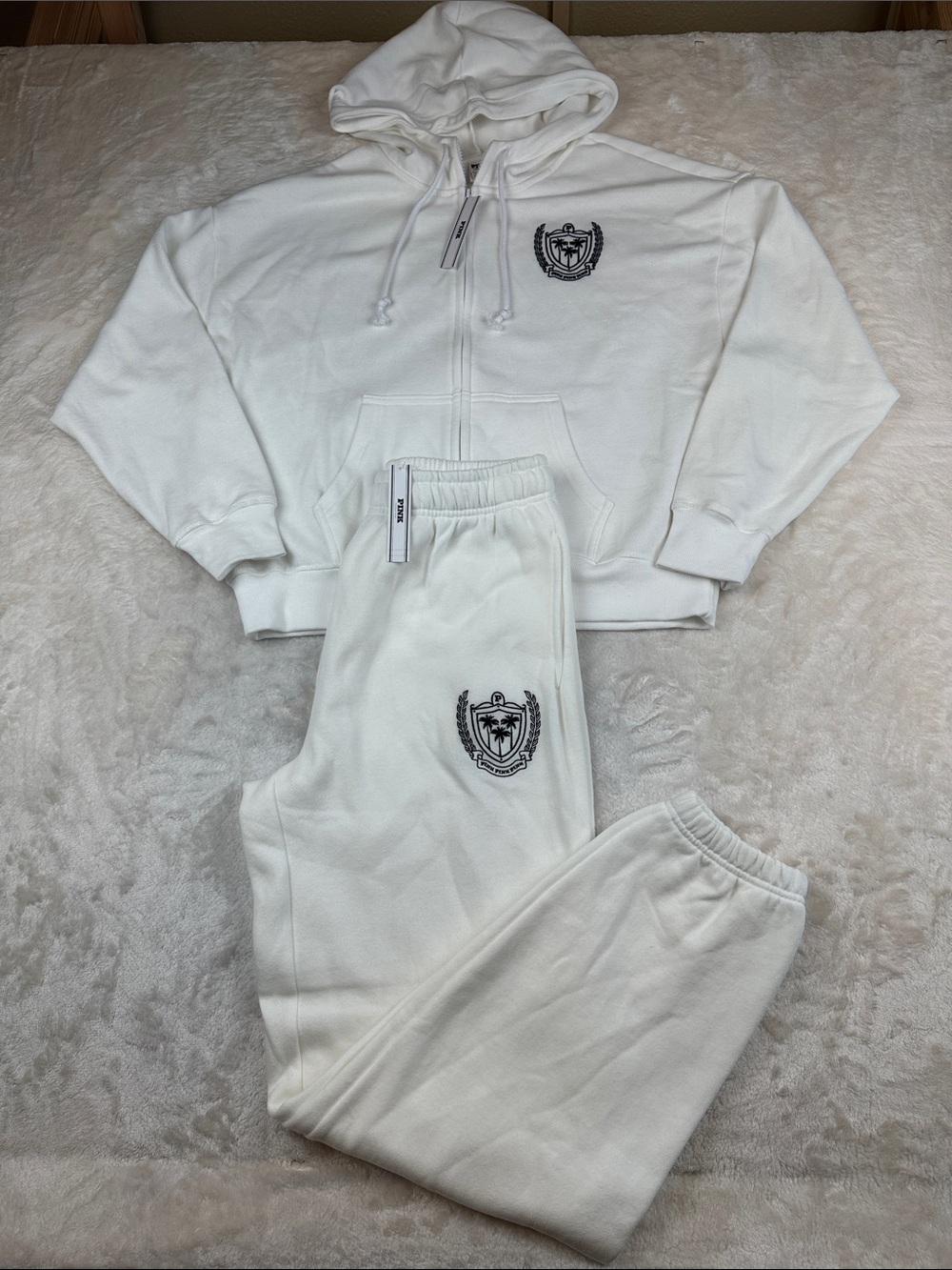 NWT Victoria’s Secret PINK Campus Fleece 2PC Hoodie Sweatpants Set S White